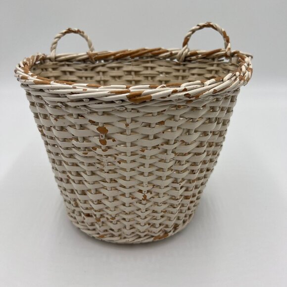Vintage 1970's Bicycle Bike Handwoven Wicker Shabby White Storage Basket Handles - Picture 1 of 7
